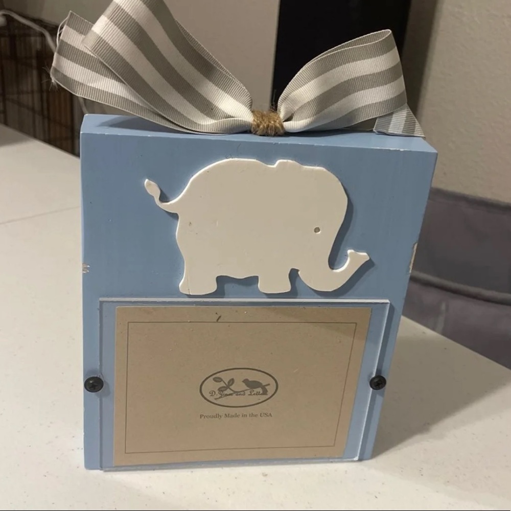 GS - Dezines and Letters Wooden Frame Thick Baby Photo